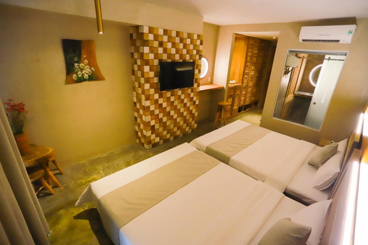 Rustic Hotel Quy Nhon Powered By Aston Екстер'єр фото