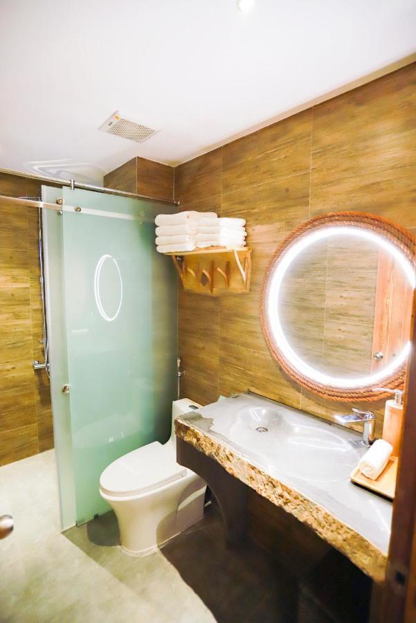 Rustic Hotel Quy Nhon Powered By Aston Екстер'єр фото